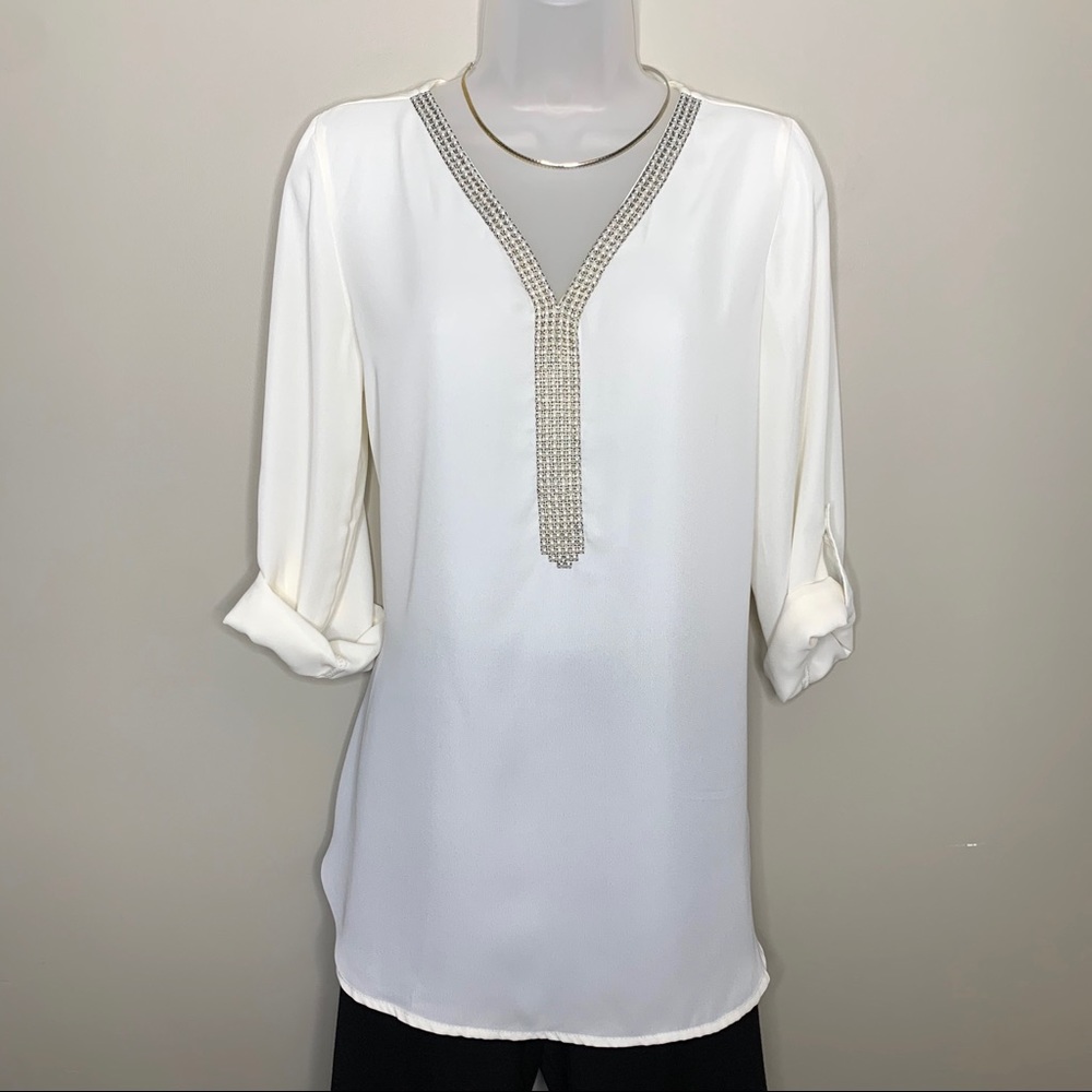 Elegant Blouse with Pearl Detail